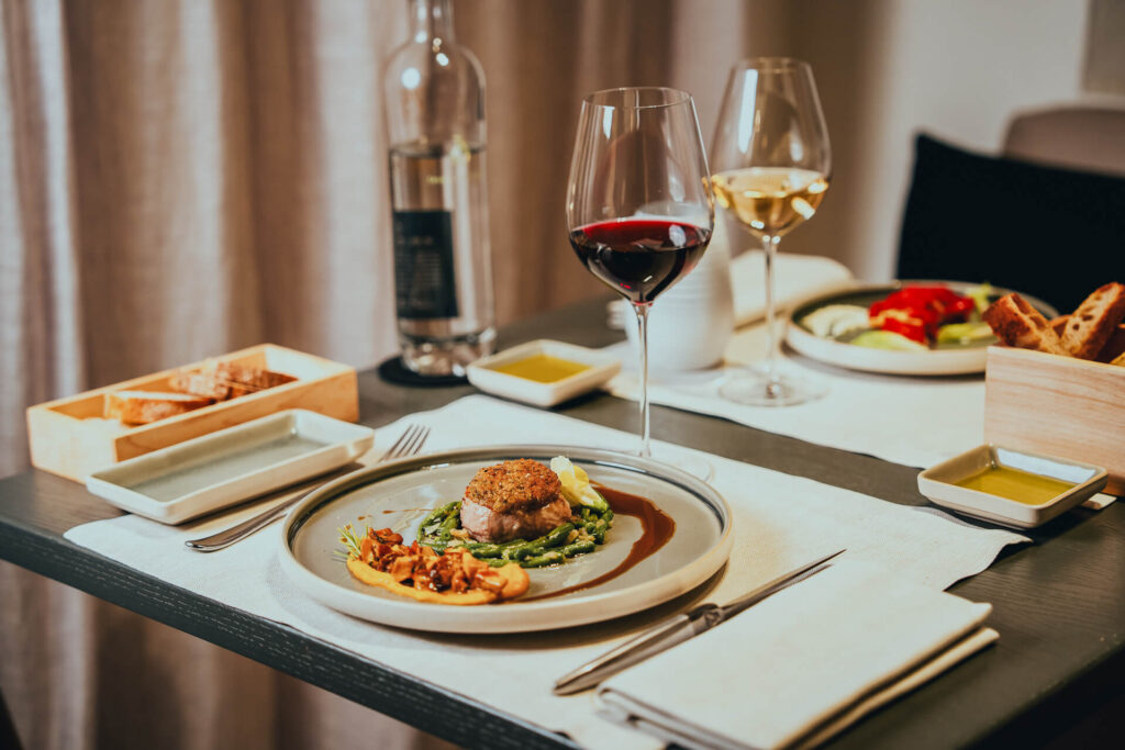 Must-try dishes at Tavola di Guido, a farm-to-table restaurant in Tuscany. Relish seasonal menus with fresh pasta, seafood, and organic delights.